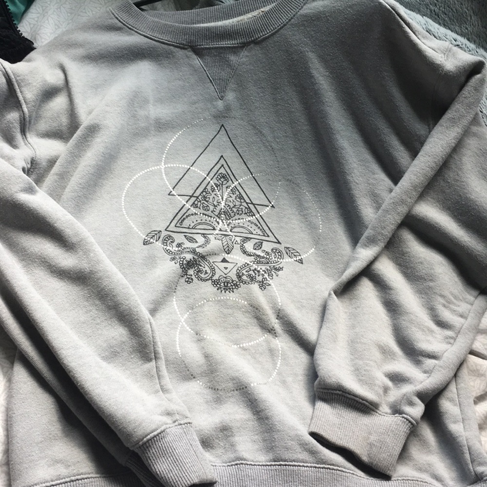 crew neck
